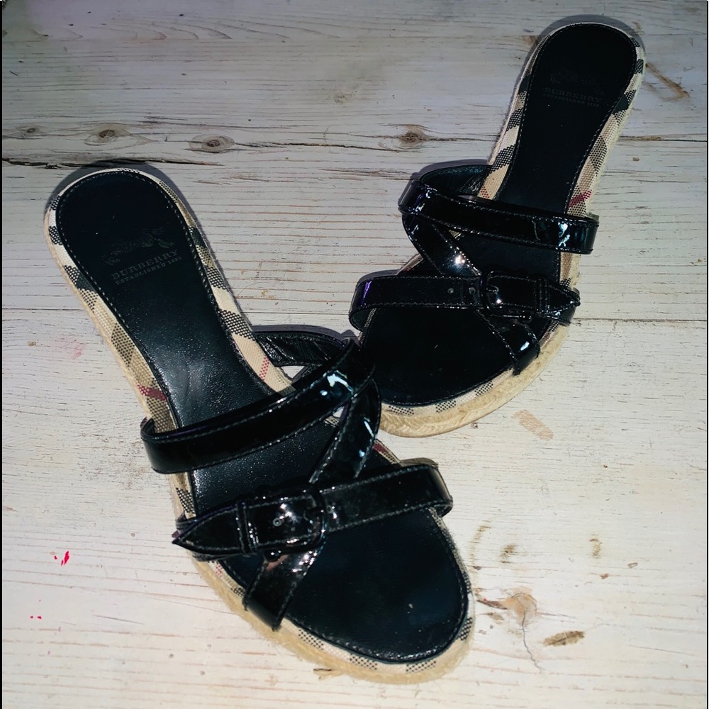 Burberry wedges 7.5 (38)